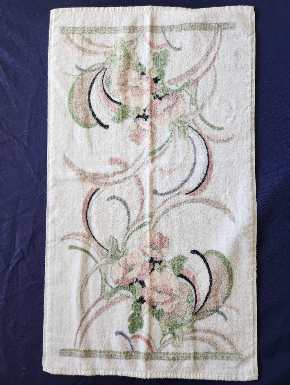 Vintage Bath Hand Towel Springmaid Cotton Blend USA Floral